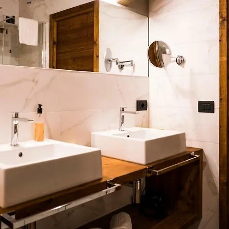 酒店 Bivio Plaza